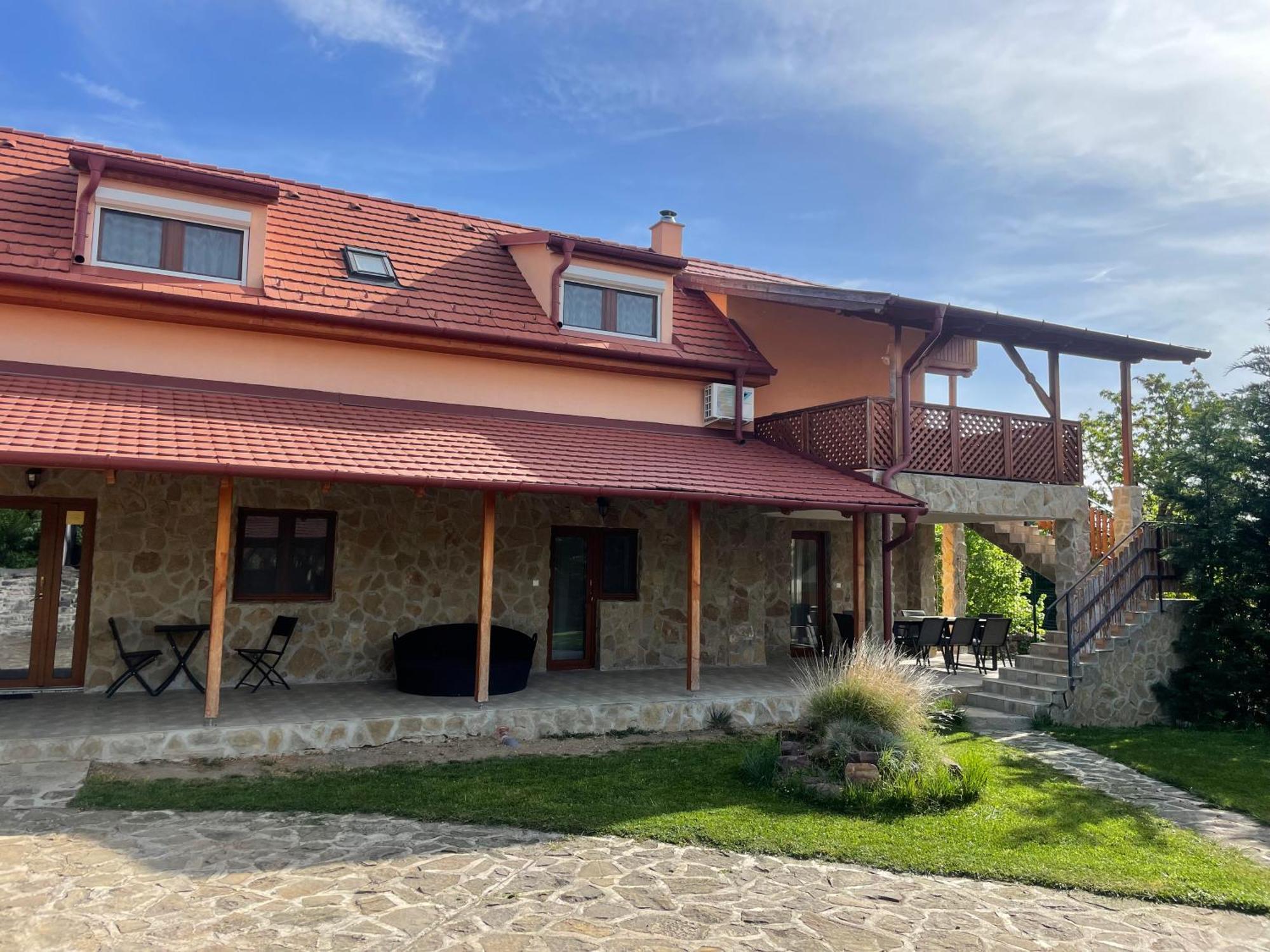 בדקסוניטומאי Szoegedi Villa מראה חיצוני תמונה